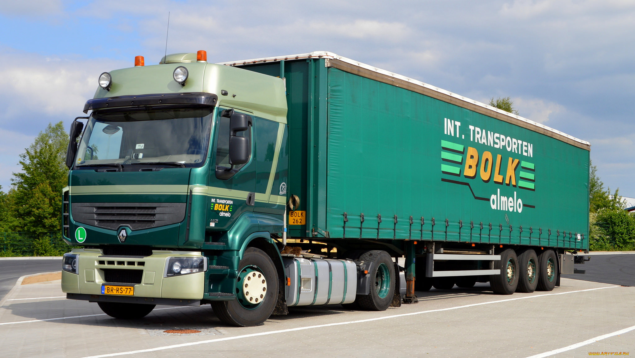 Рено 2015 грузовой тягач